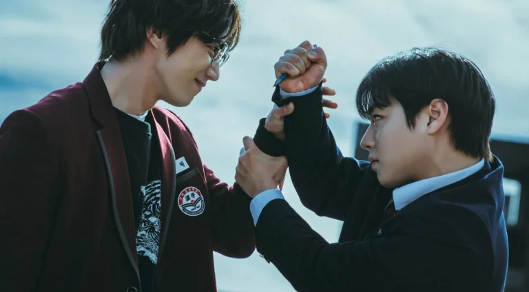 Момент из трейлера дорамы Слабый герой