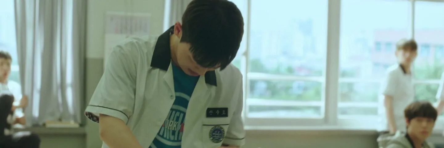 Кадр из 1 серии 1 сезона